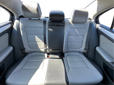 2014 Volkswagen Jetta Hybrid SEL Premium