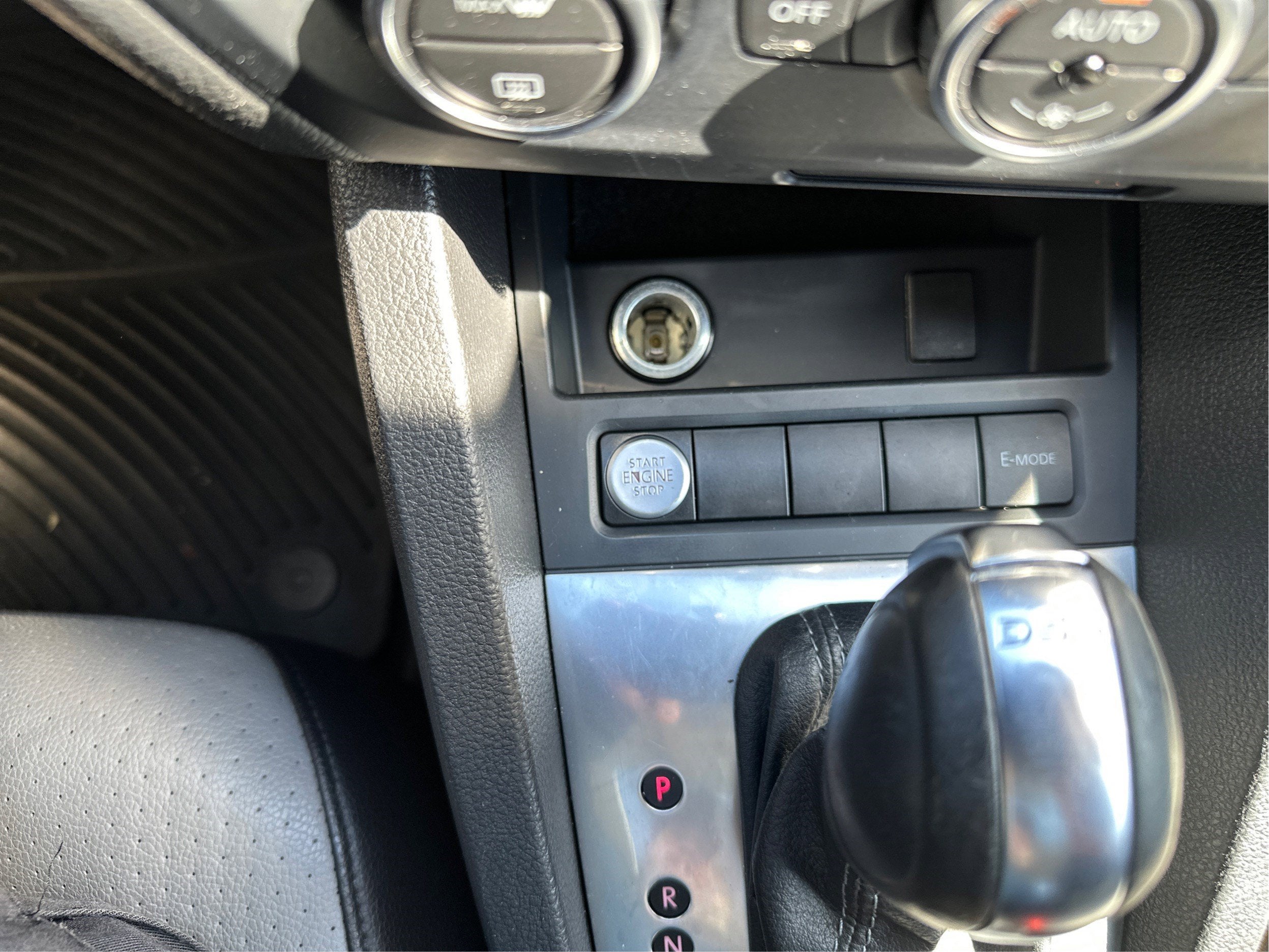 2014 Volkswagen Jetta Hybrid SEL Premium