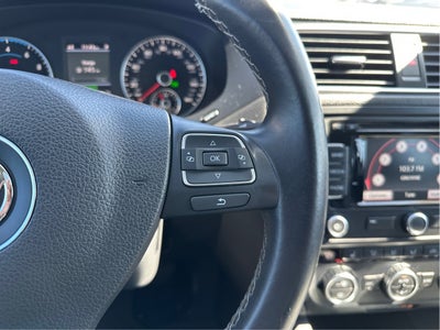 2014 Volkswagen Jetta Hybrid SEL Premium