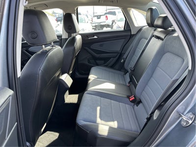 2025 Volkswagen Jetta SE