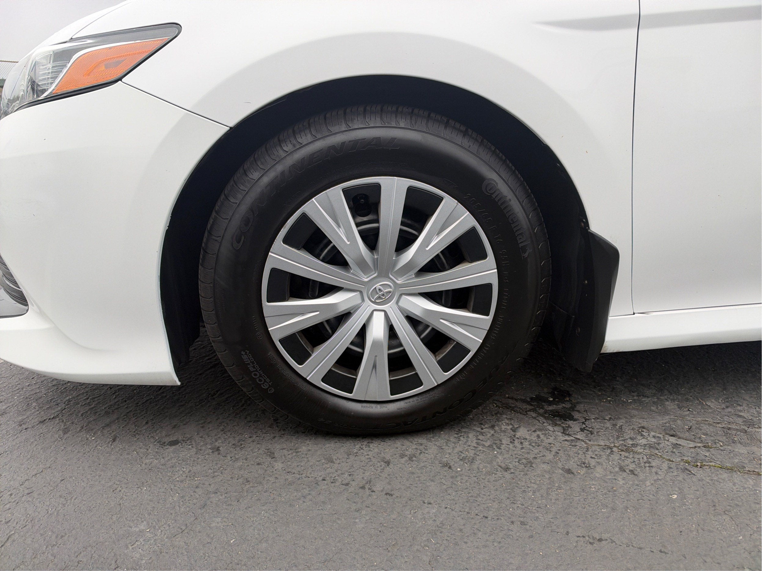 2019 Toyota Camry LE