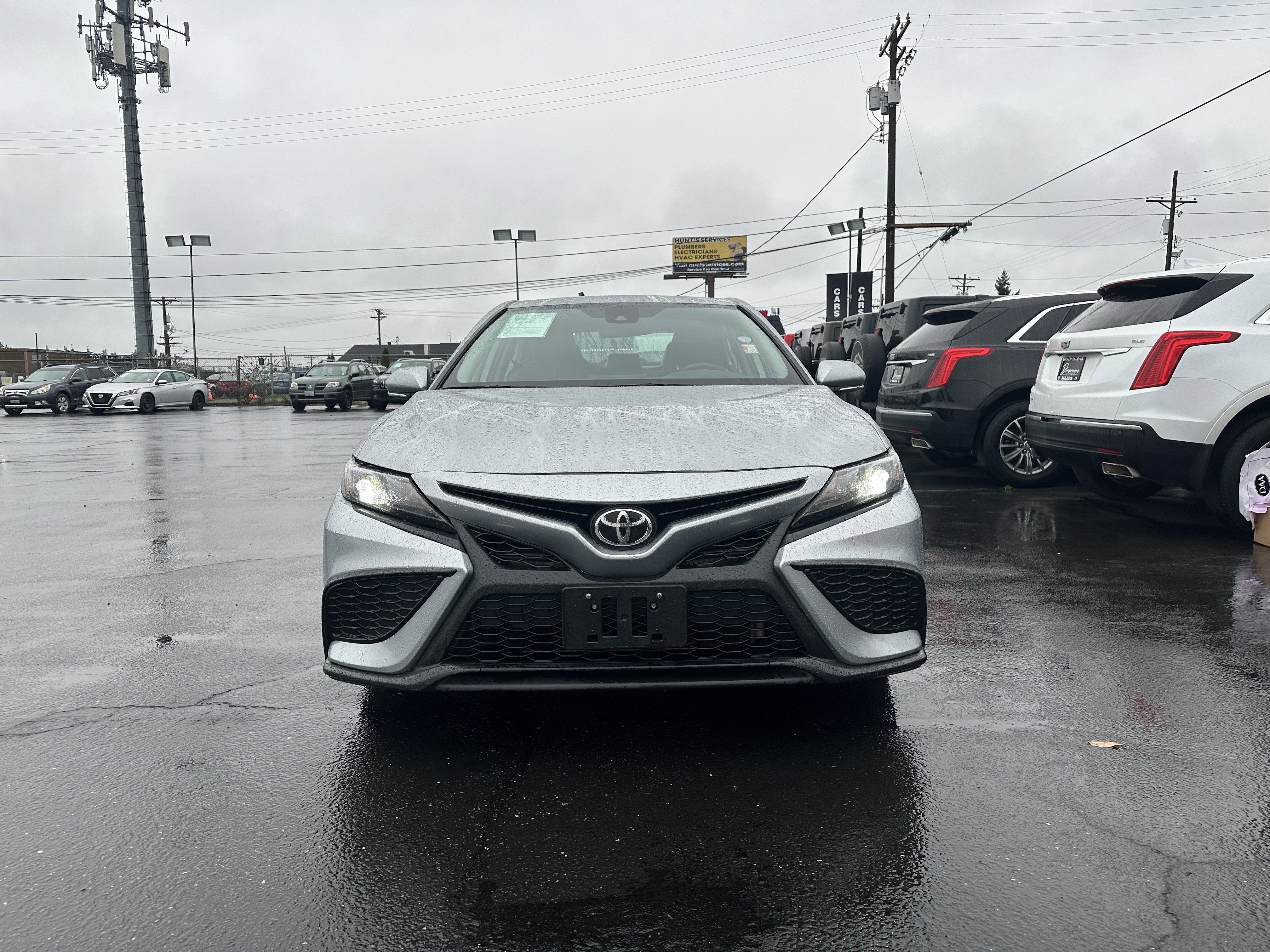 2021 Toyota Camry SE