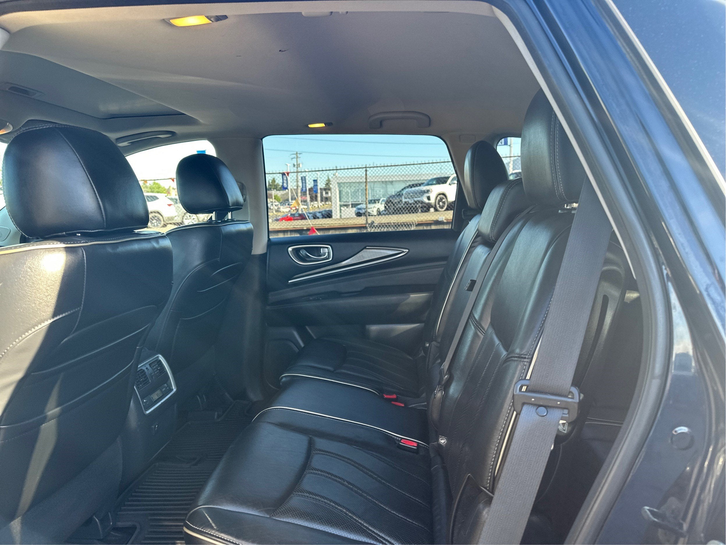2017 INFINITI QX60 AWD