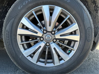 2019 Nissan Pathfinder SV