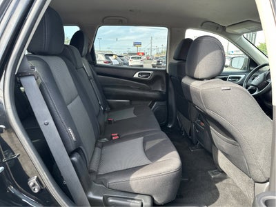 2019 Nissan Pathfinder SV