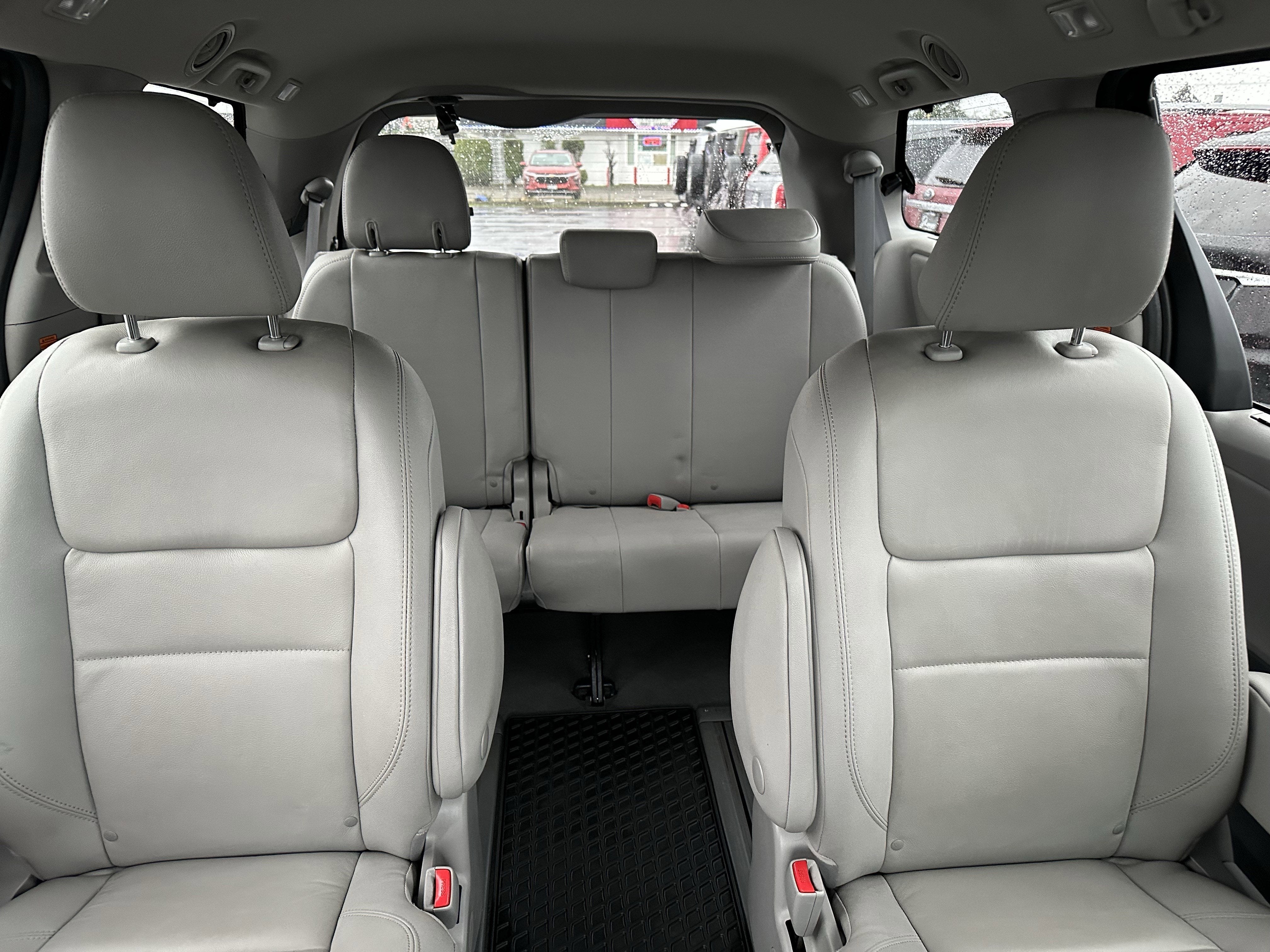 2020 Toyota Sienna XLE AWD 7-Passenger