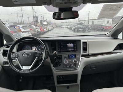 2020 Toyota Sienna XLE AWD 7-Passenger