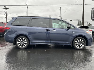 2020 Toyota Sienna XLE AWD 7-Passenger