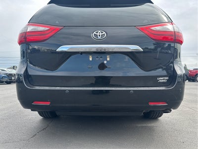 2017 Toyota Sienna XLE