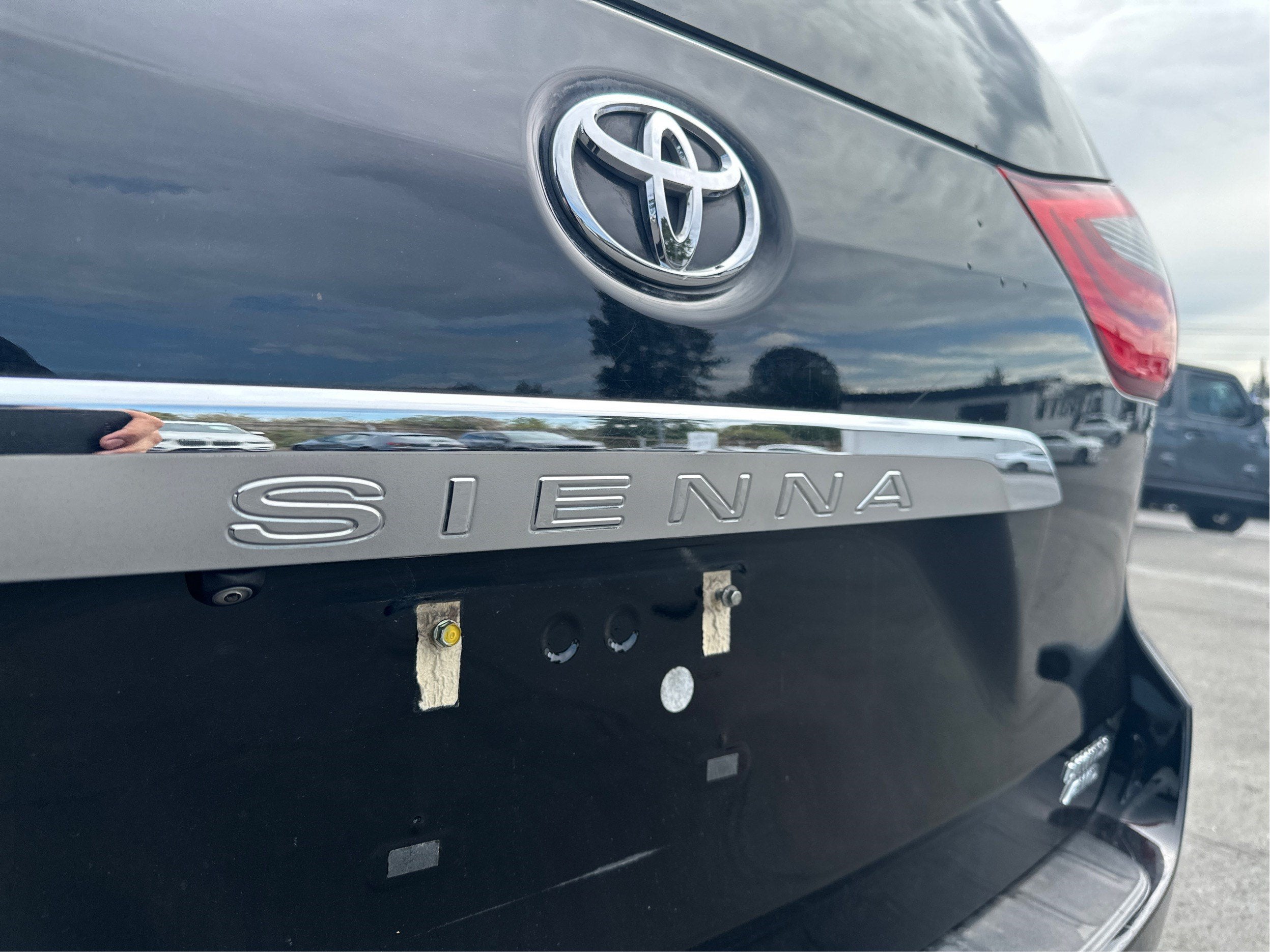 2017 Toyota Sienna XLE