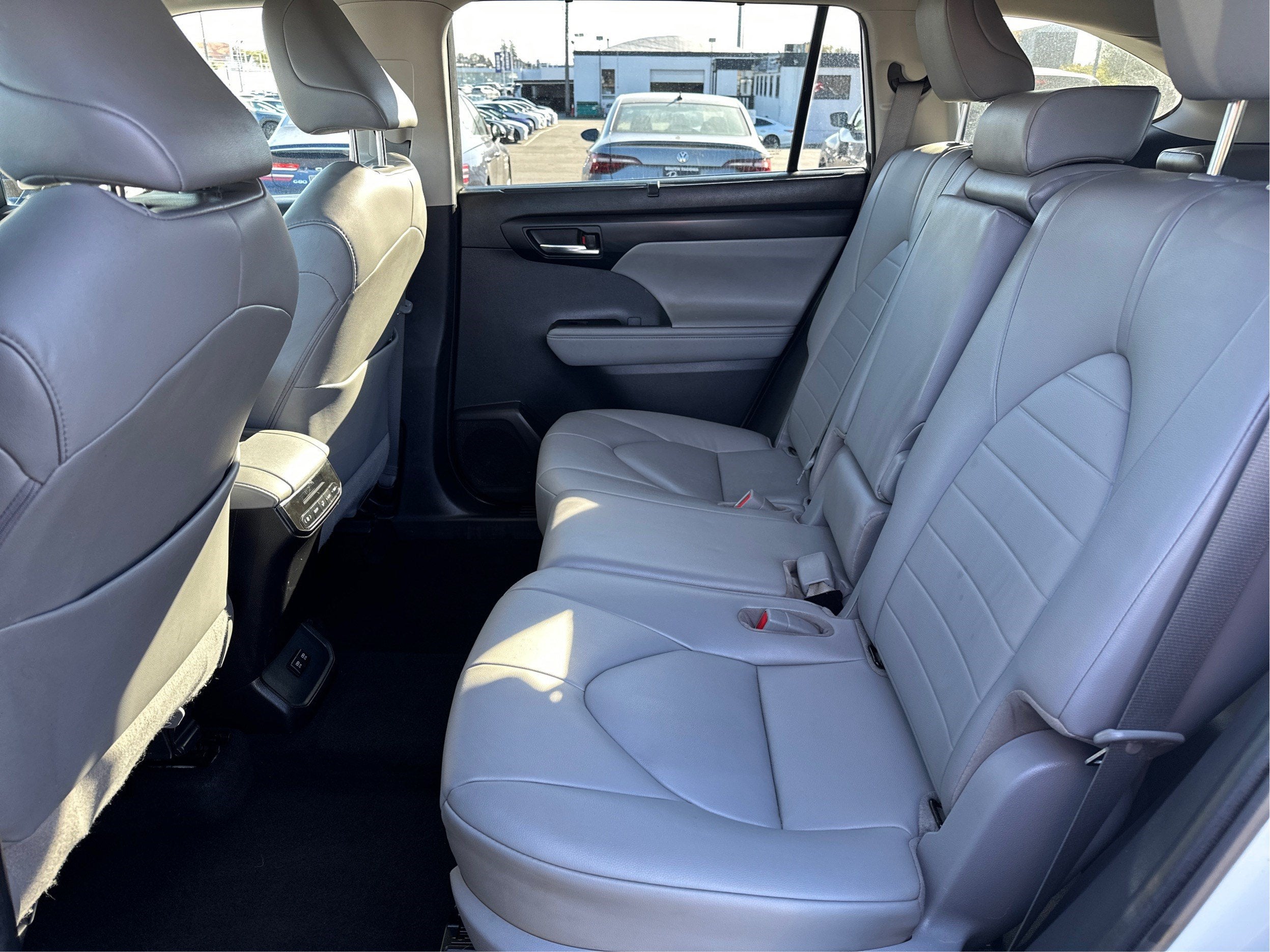 2020 Toyota Highlander Hybrid XLE AWD