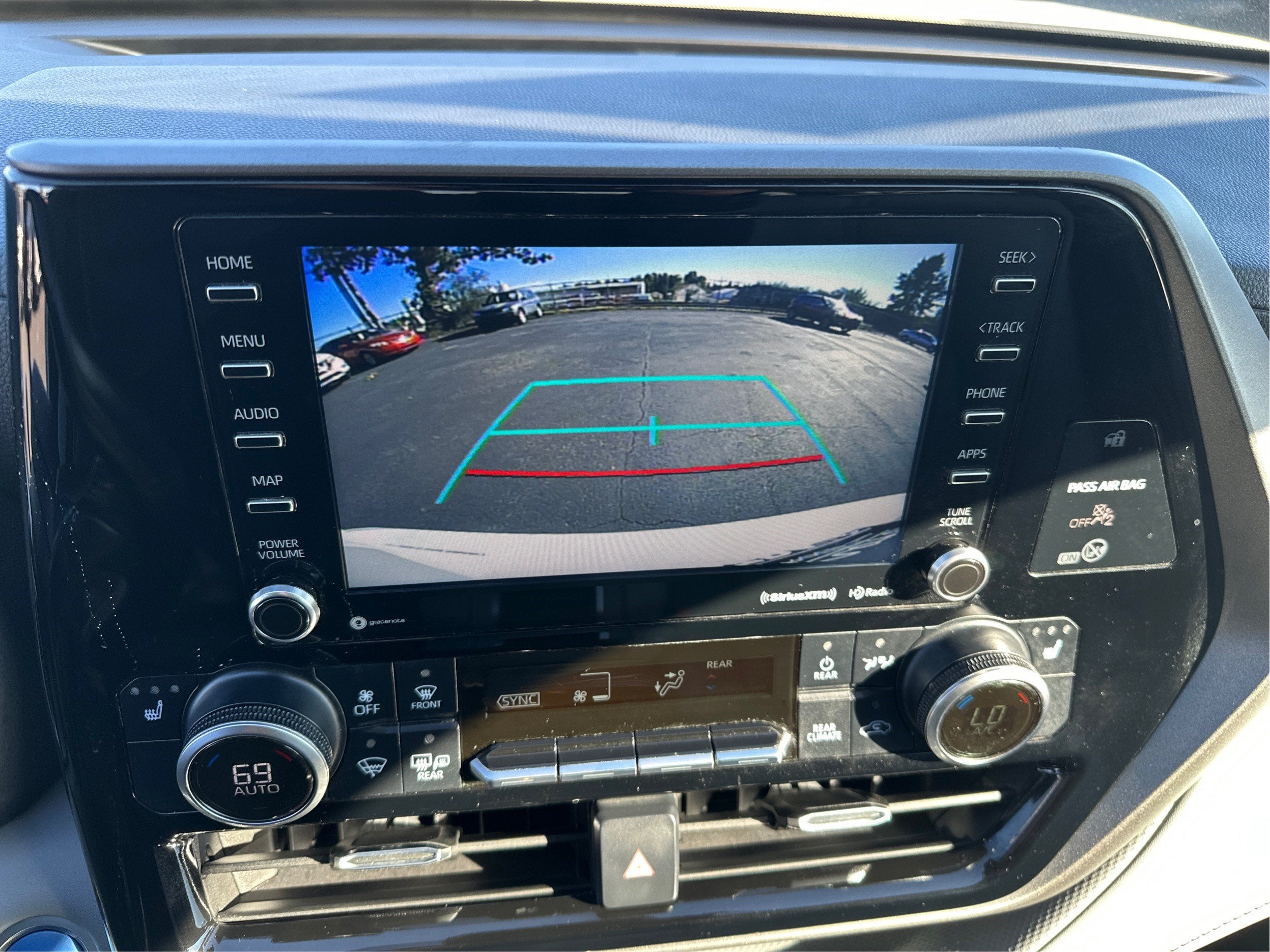 2020 Toyota Highlander Hybrid XLE AWD