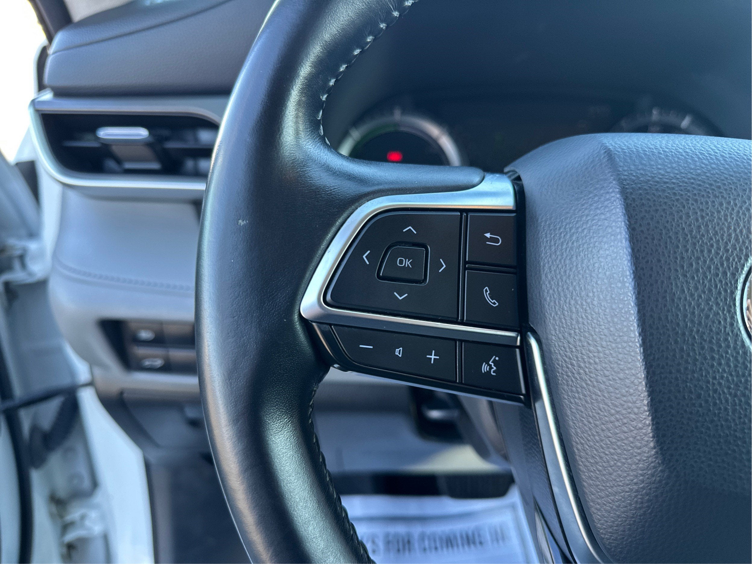 2020 Toyota Highlander Hybrid XLE AWD