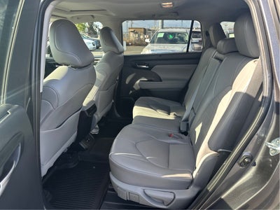 2021 Toyota Highlander XLE AWD