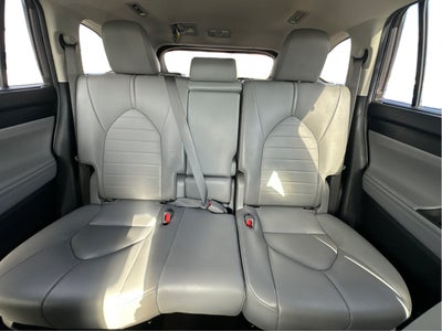 2021 Toyota Highlander XLE AWD