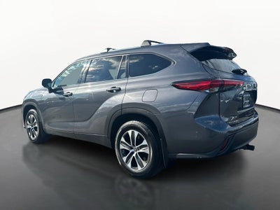 2021 Toyota Highlander XLE AWD