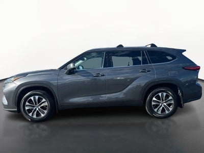 2021 Toyota Highlander XLE AWD