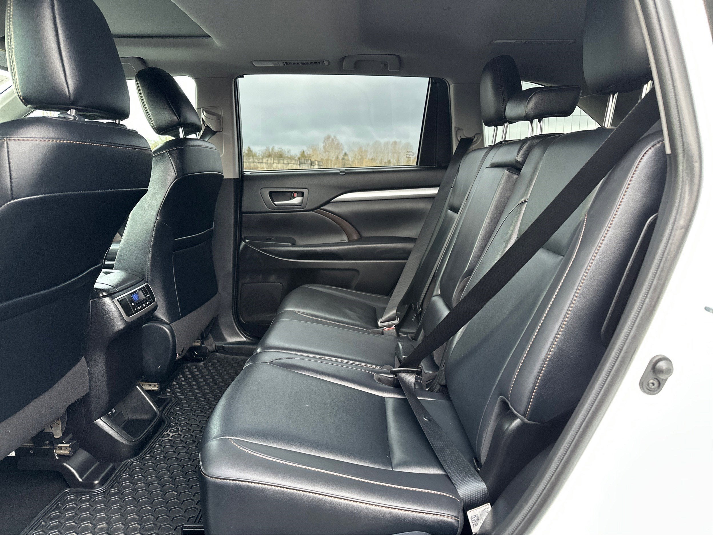 2019 Toyota Highlander Base