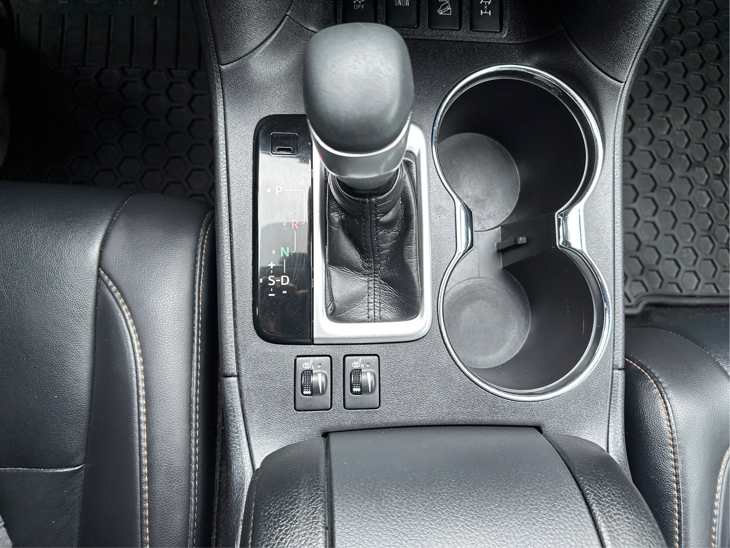 2019 Toyota Highlander Base