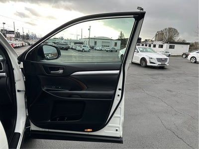 2019 Toyota Highlander Base