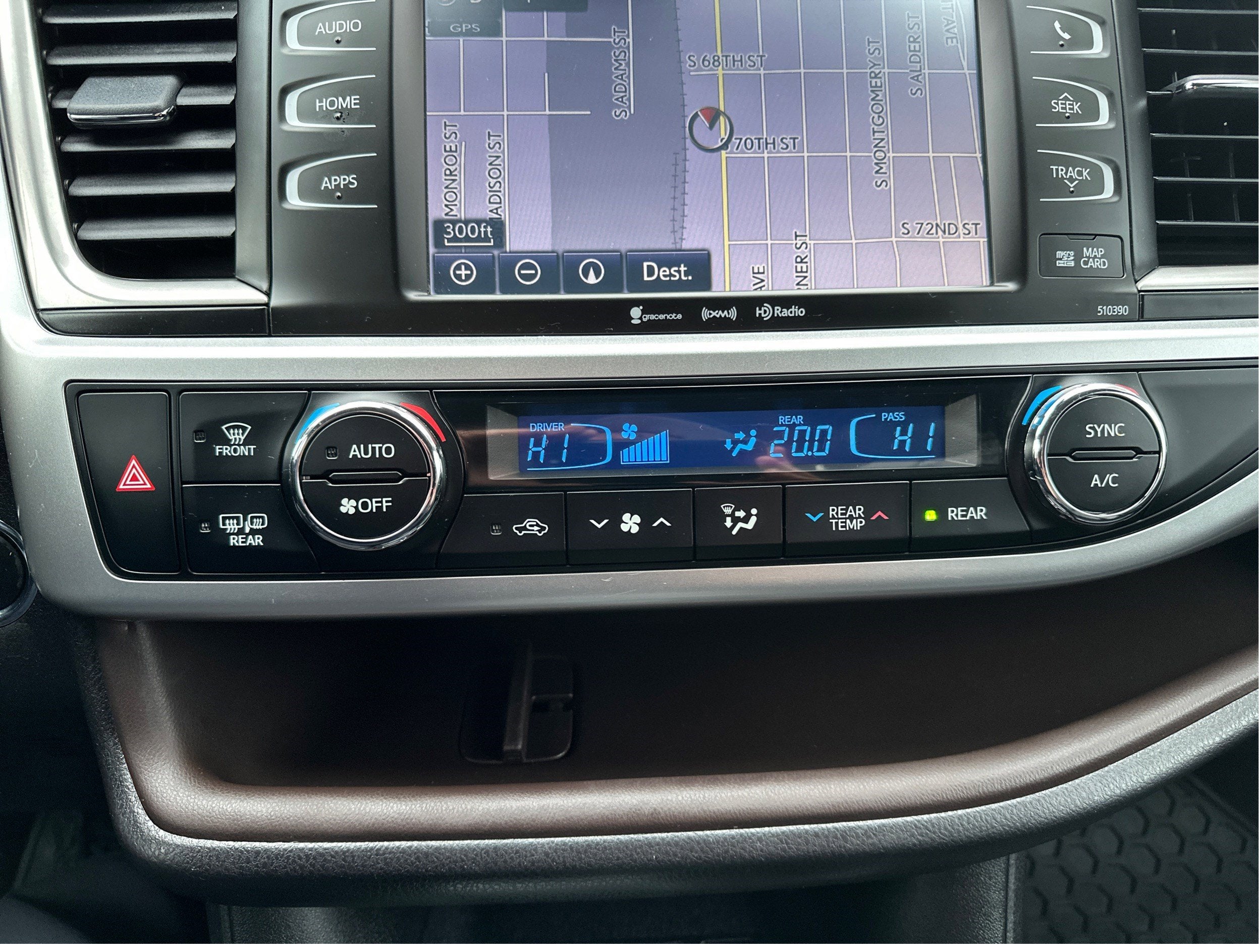 2019 Toyota Highlander Base