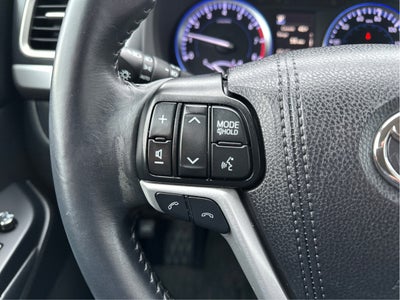 2019 Toyota Highlander Base