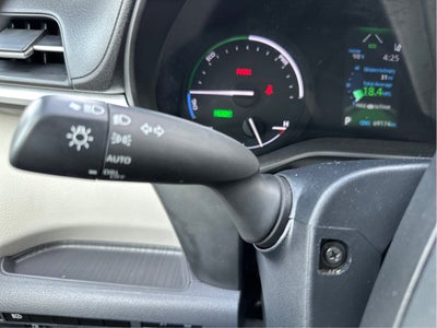 2022 Toyota Sienna LE