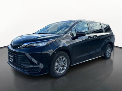 2022 Toyota Sienna LE