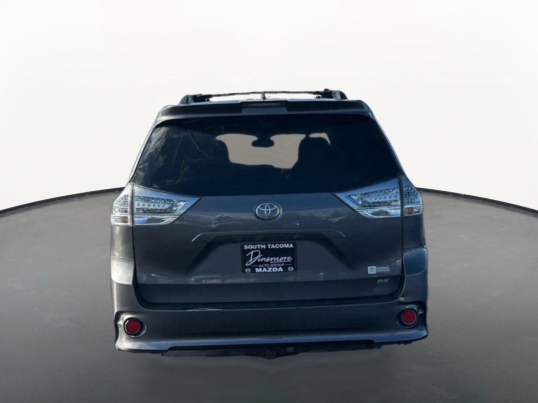 2019 Toyota Sienna SE