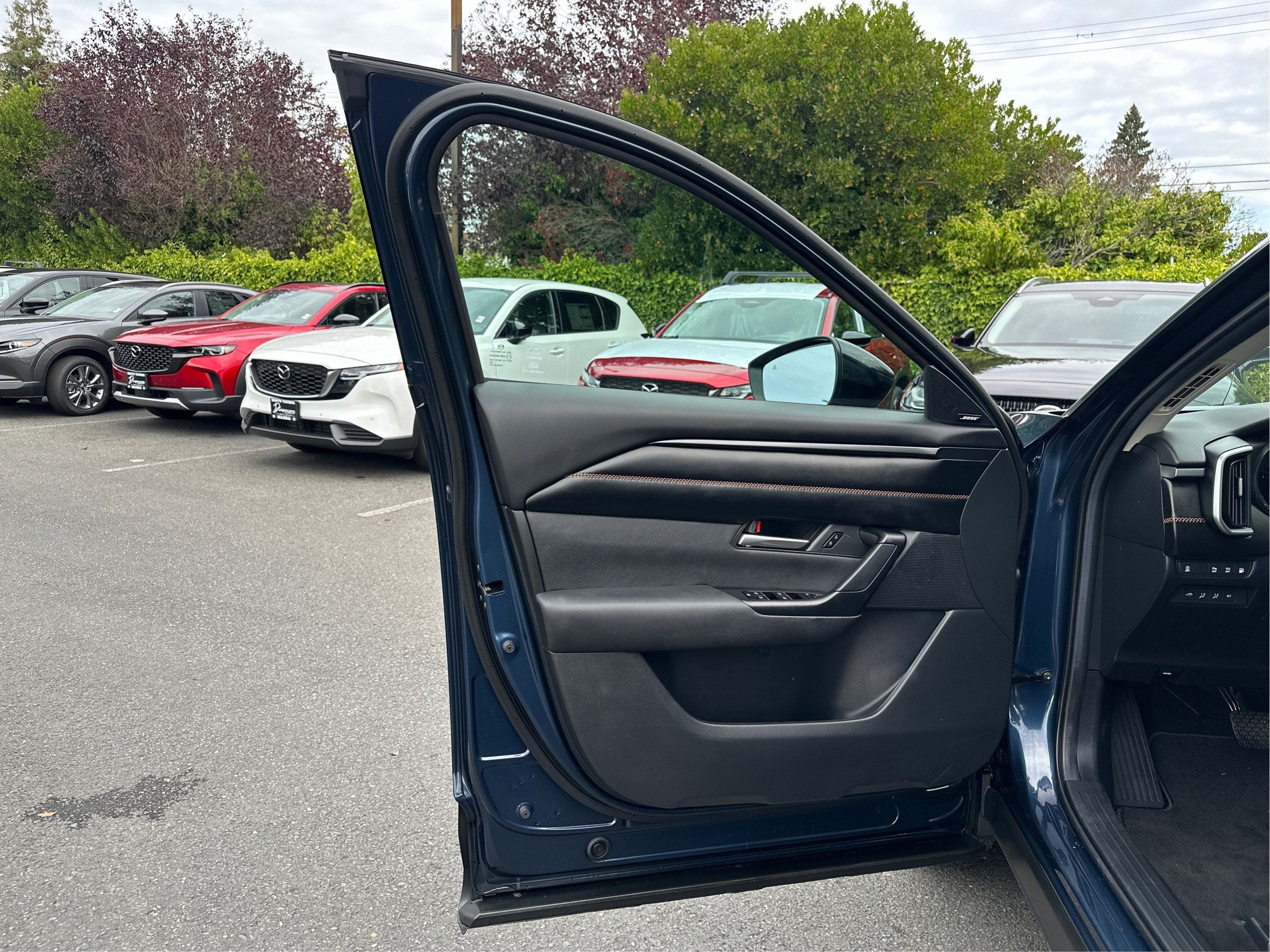 2026 Mazda Mazda CX-50 Hybrid Premium AWD