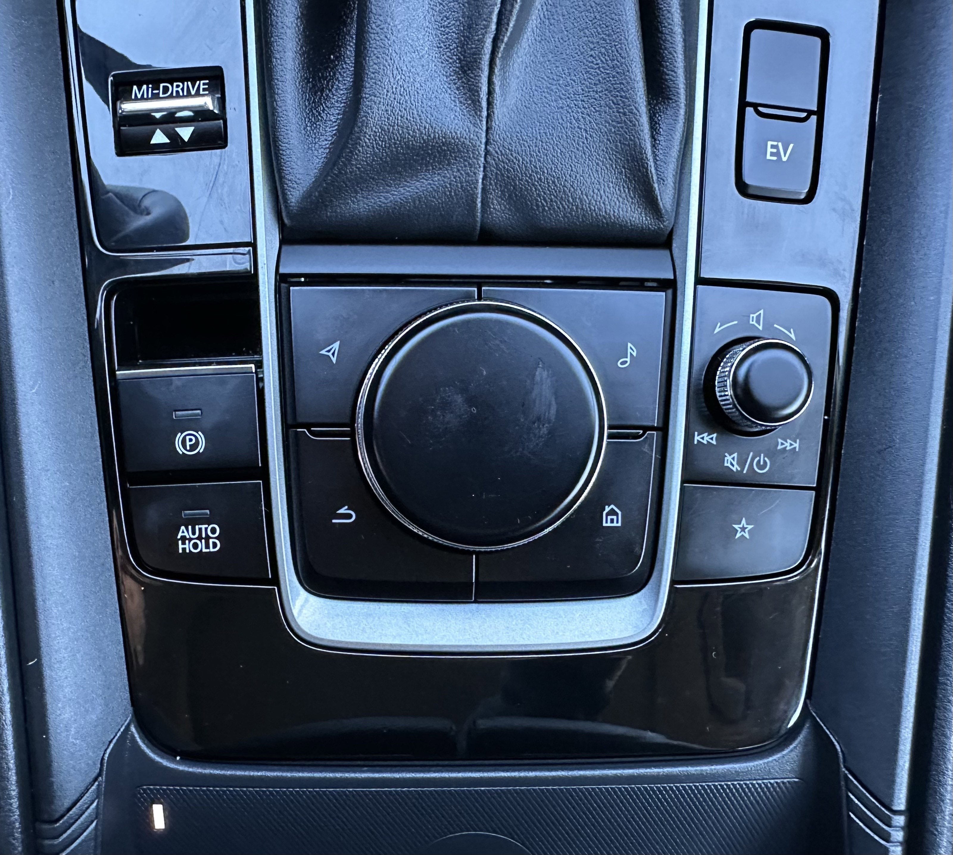 2025 Mazda Mazda CX-50 Hybrid Premium AWD