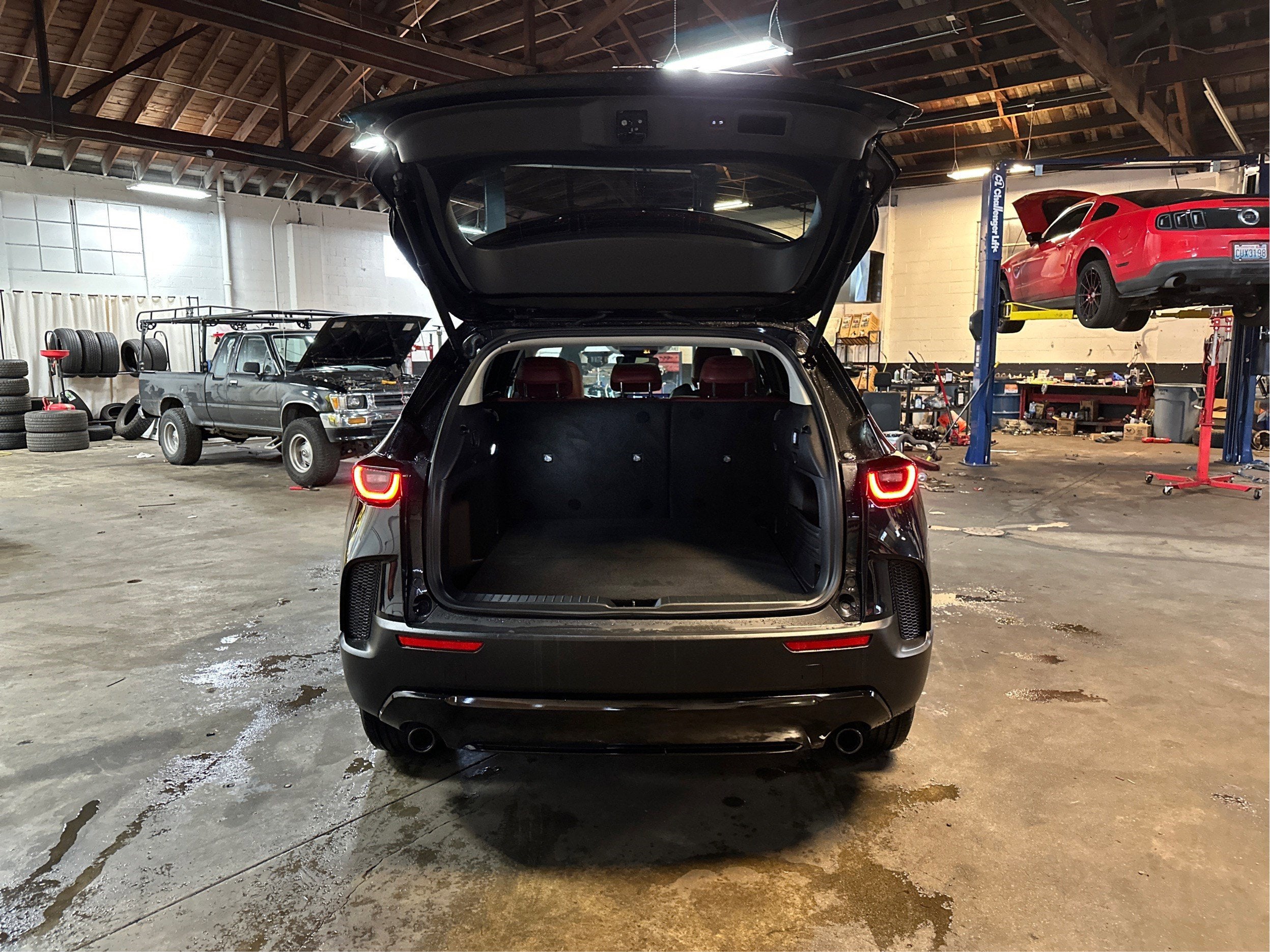 2025 Mazda Mazda CX-50 Hybrid Premium AWD