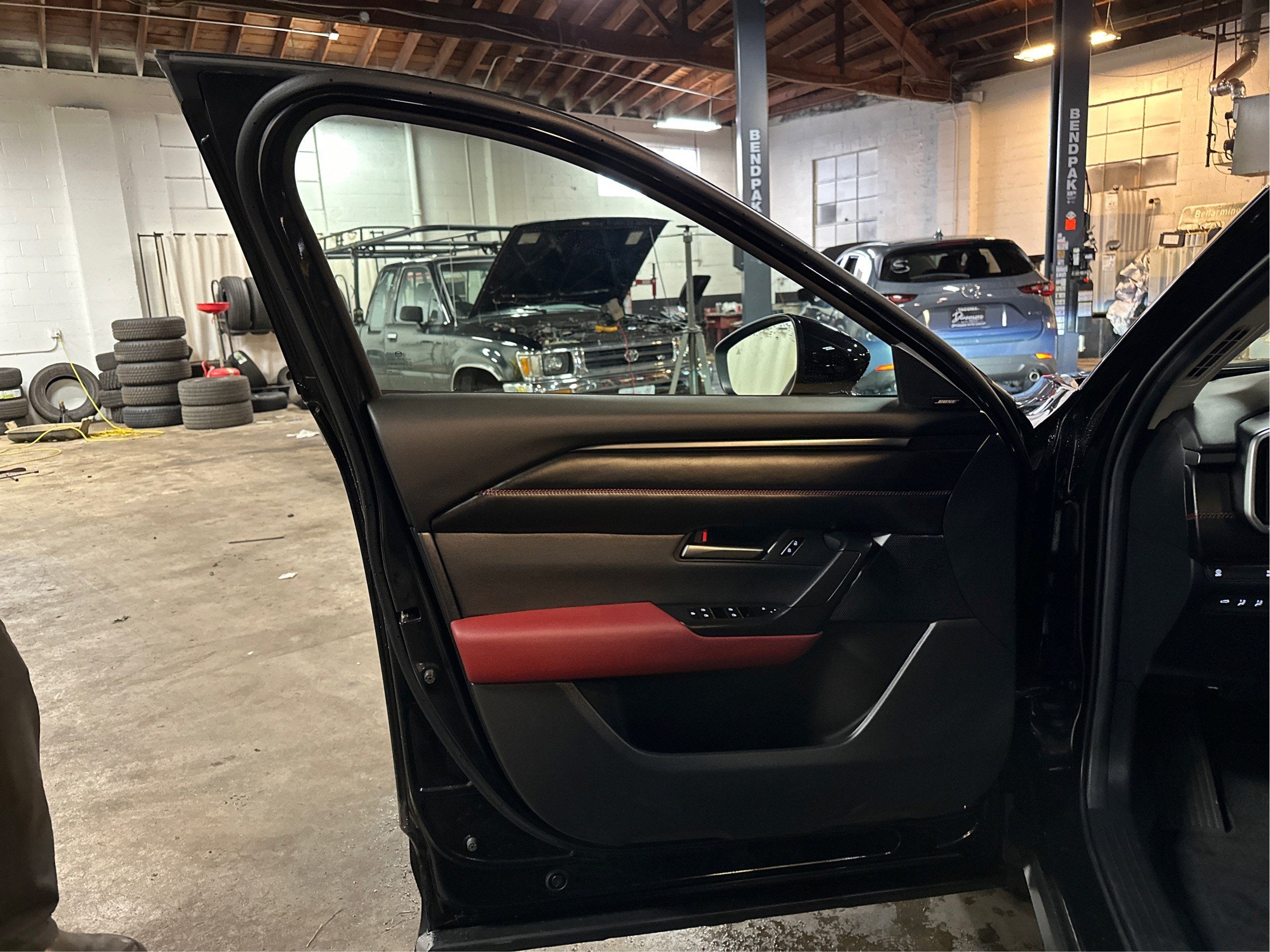 2025 Mazda Mazda CX-50 Hybrid Premium AWD