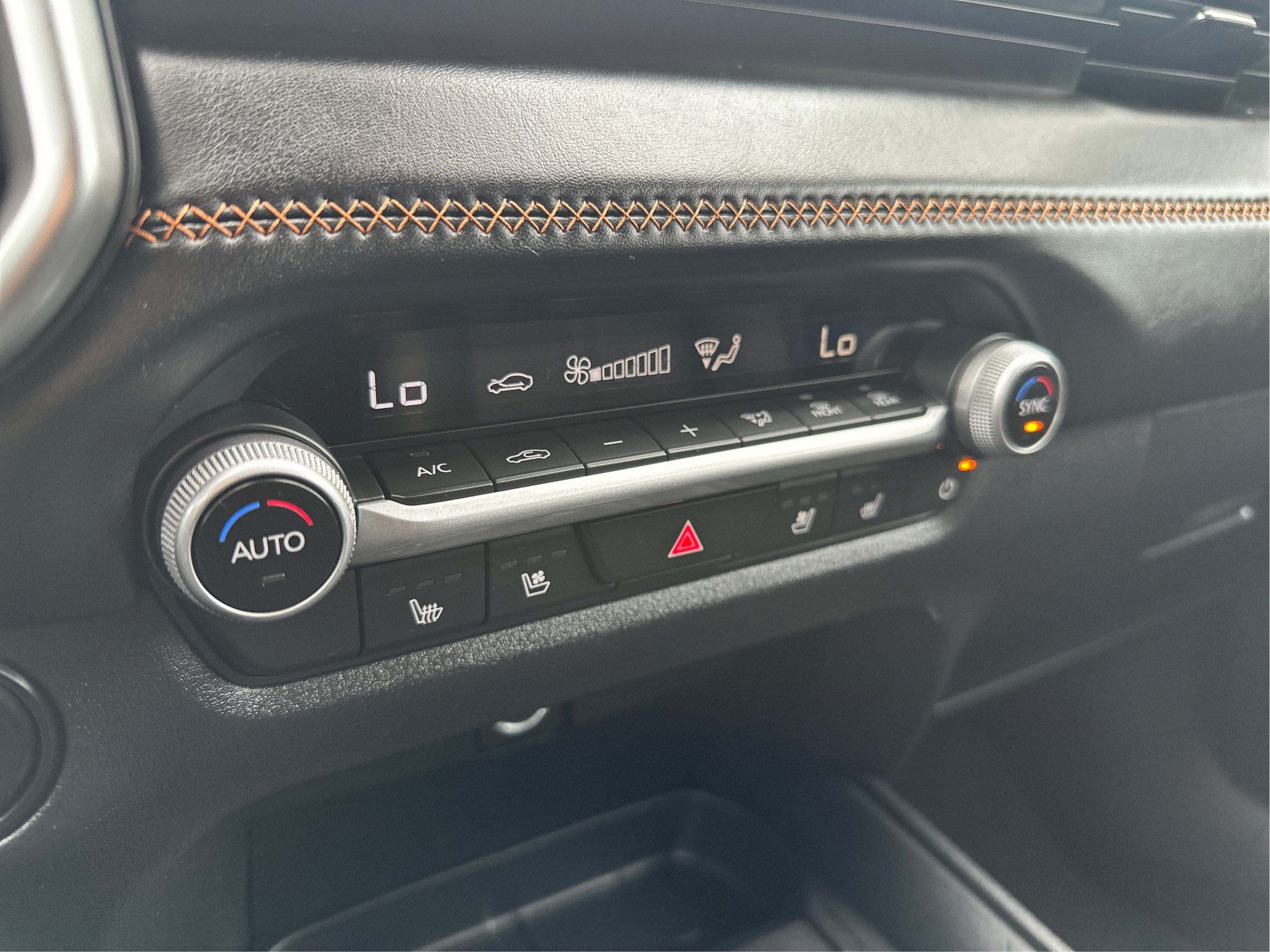 2026 Mazda Mazda CX-50 Hybrid Premium AWD