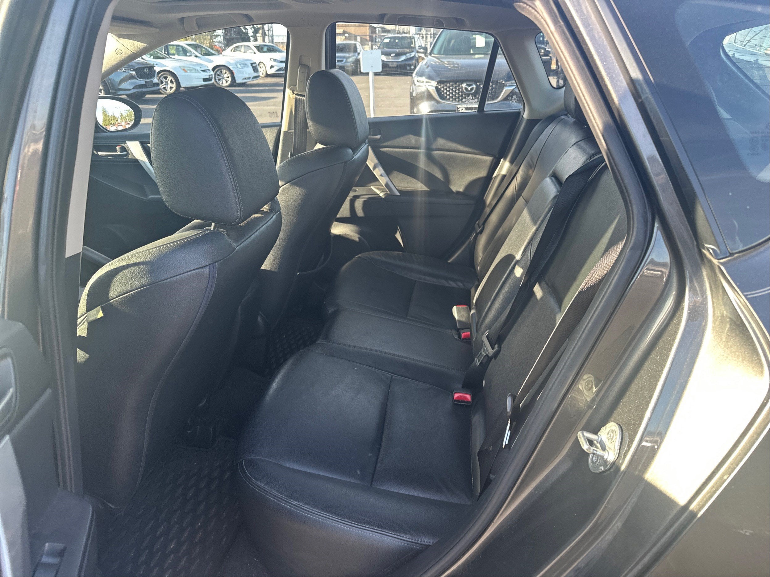 2013 Mazda Mazda3 Hatchback i Grand Touring