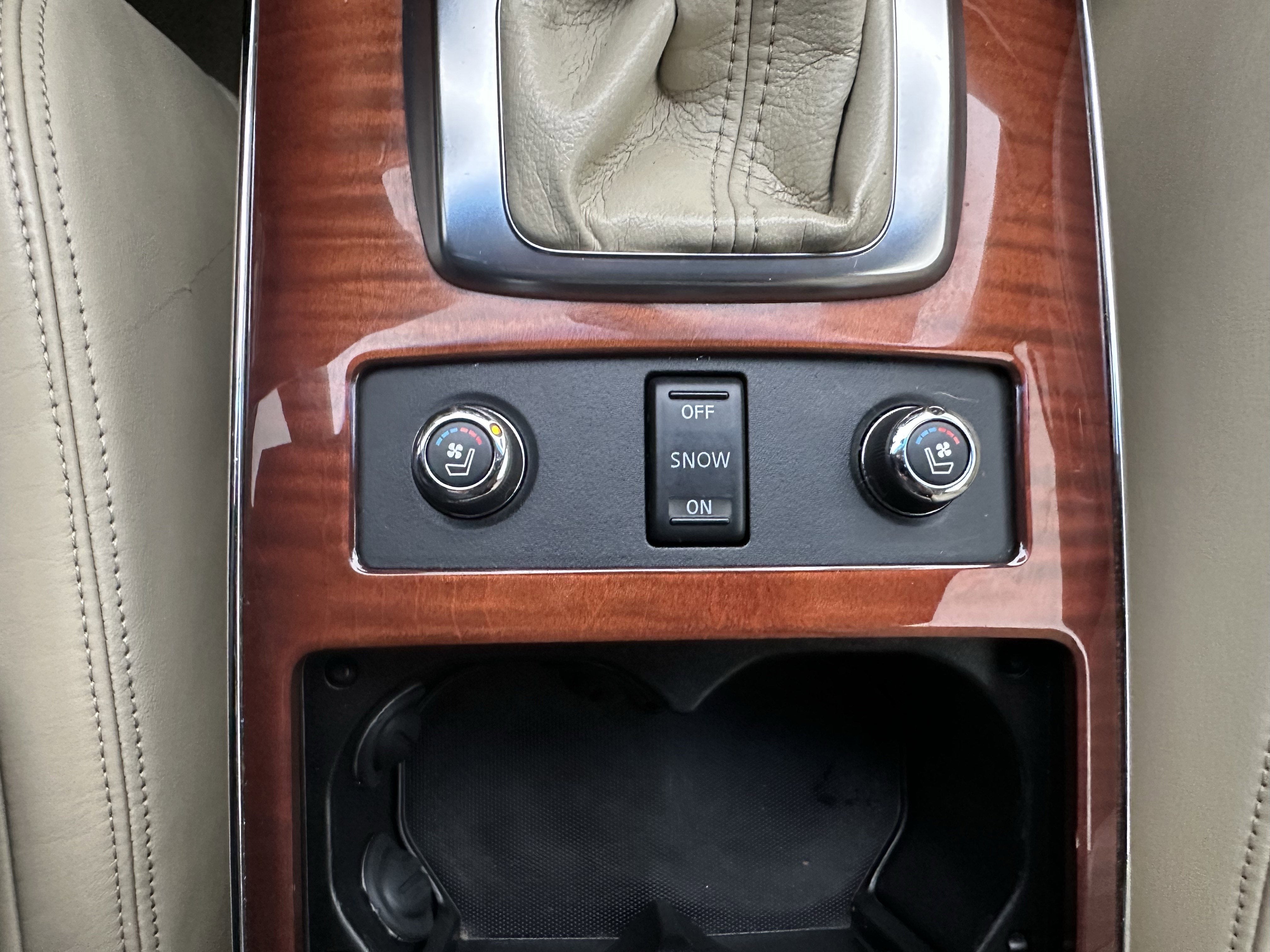 2011 INFINITI FX35 4DR RWD 7-PASS