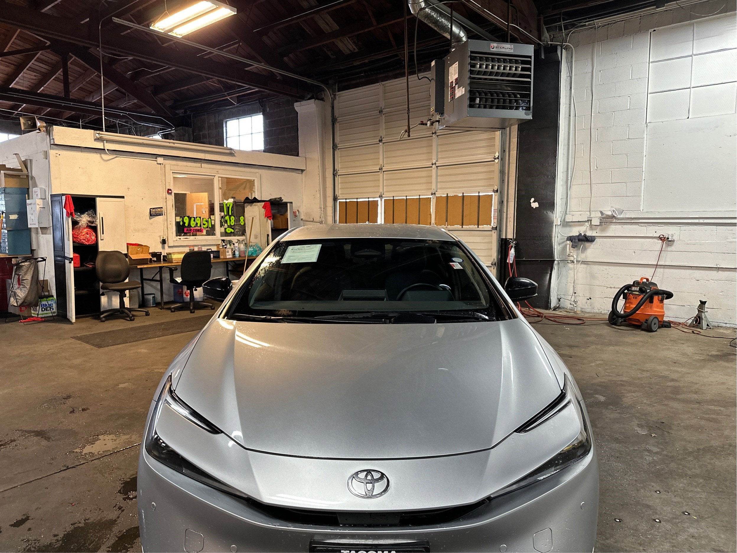 2023 Toyota Prius LE