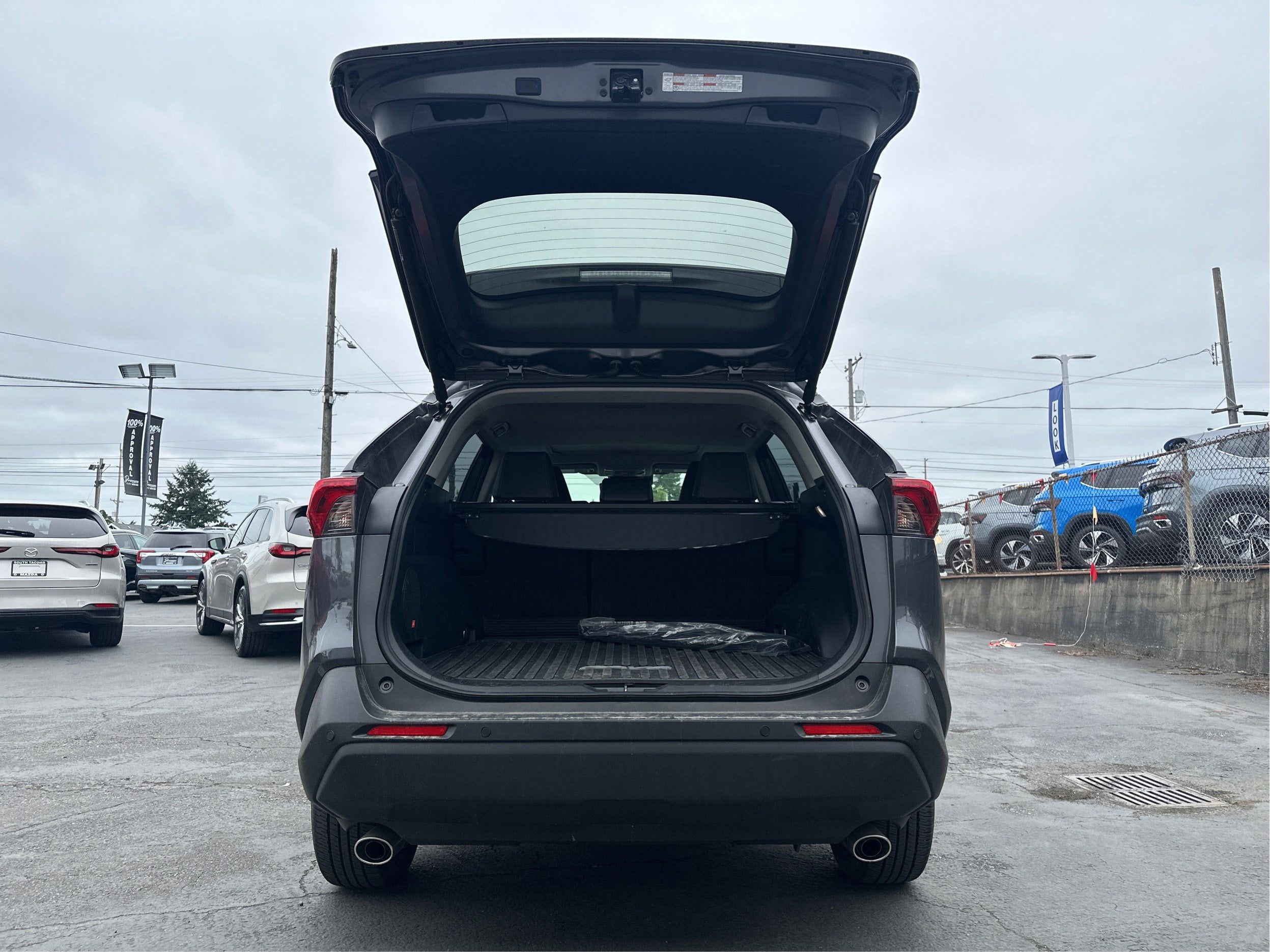 2025 Toyota RAV4 Hybrid XLE Premium