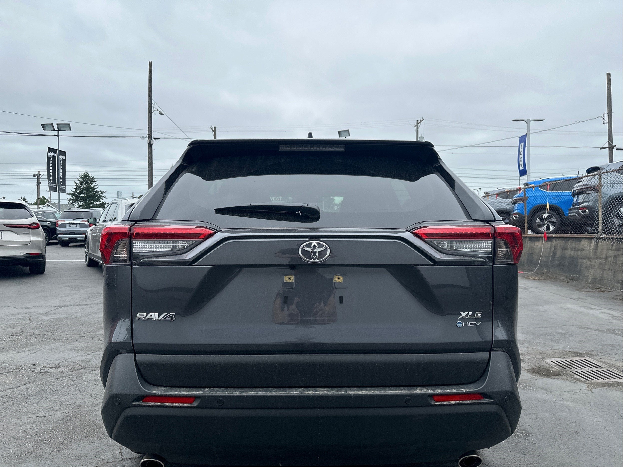2025 Toyota RAV4 Hybrid XLE Premium