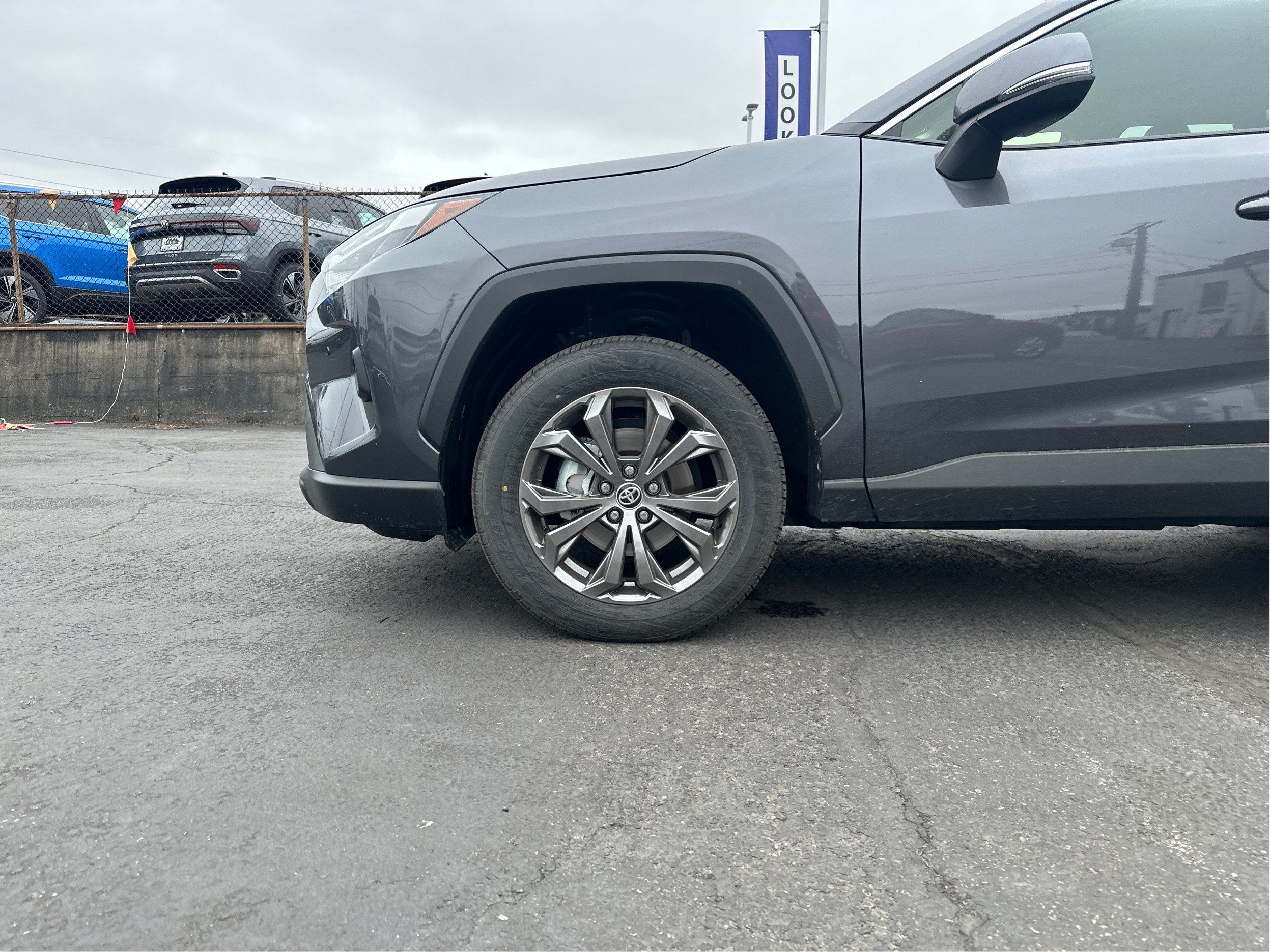 2025 Toyota RAV4 Hybrid XLE Premium