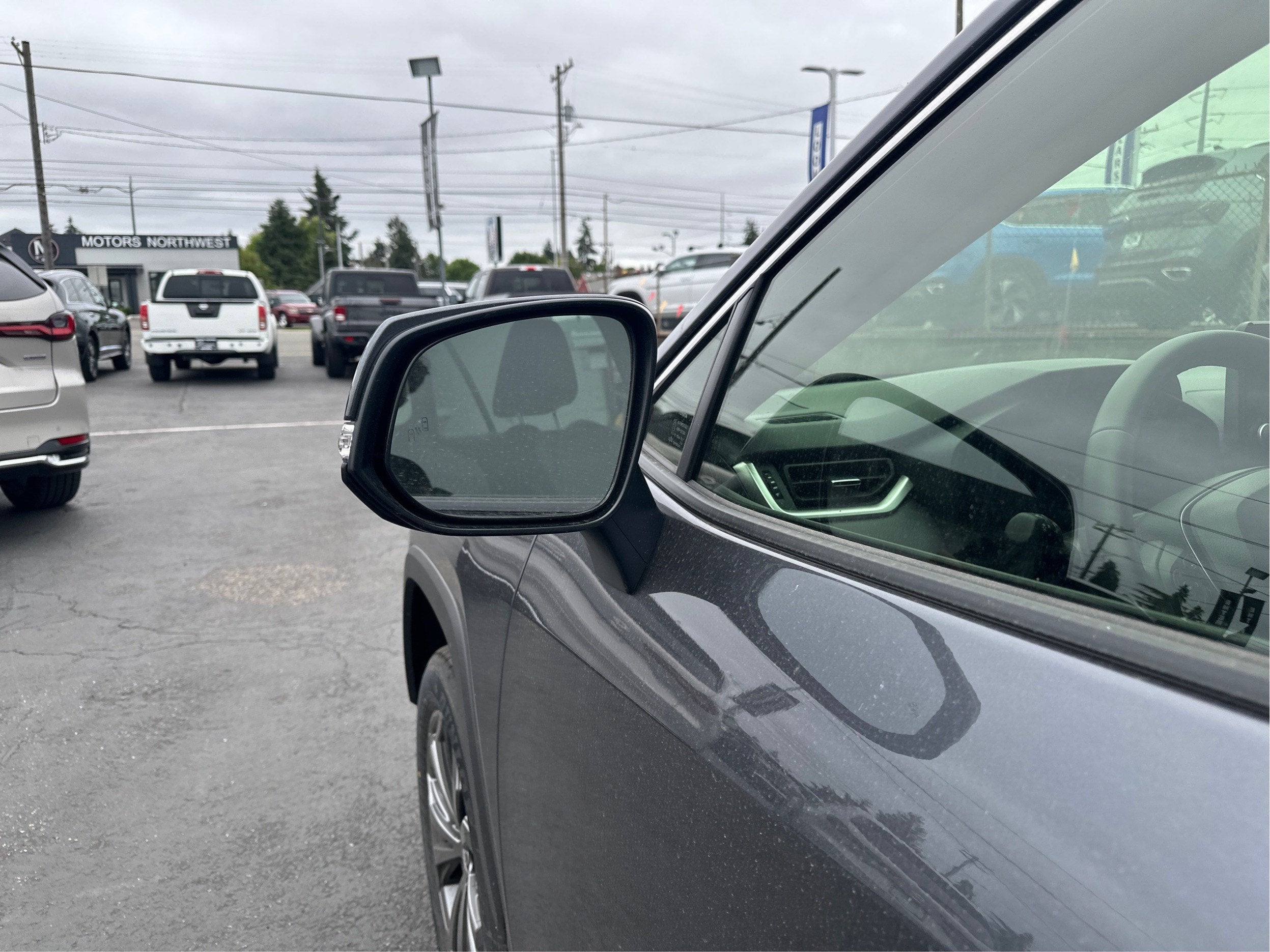 2025 Toyota RAV4 Hybrid XLE Premium