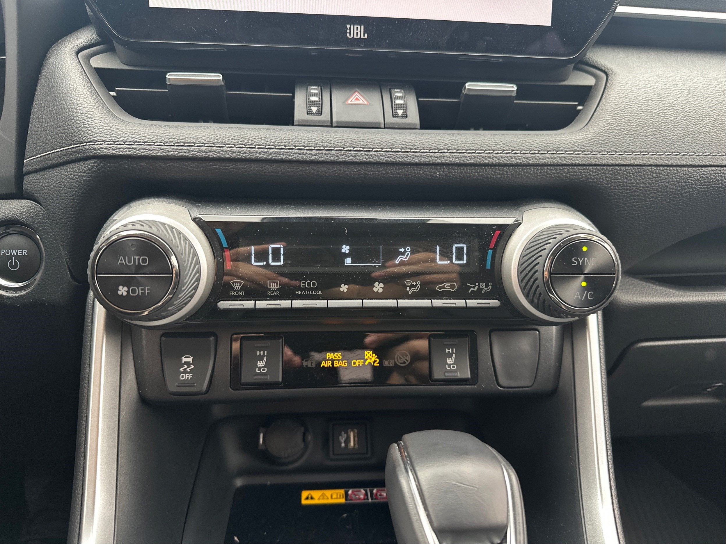 2025 Toyota RAV4 Hybrid XLE Premium