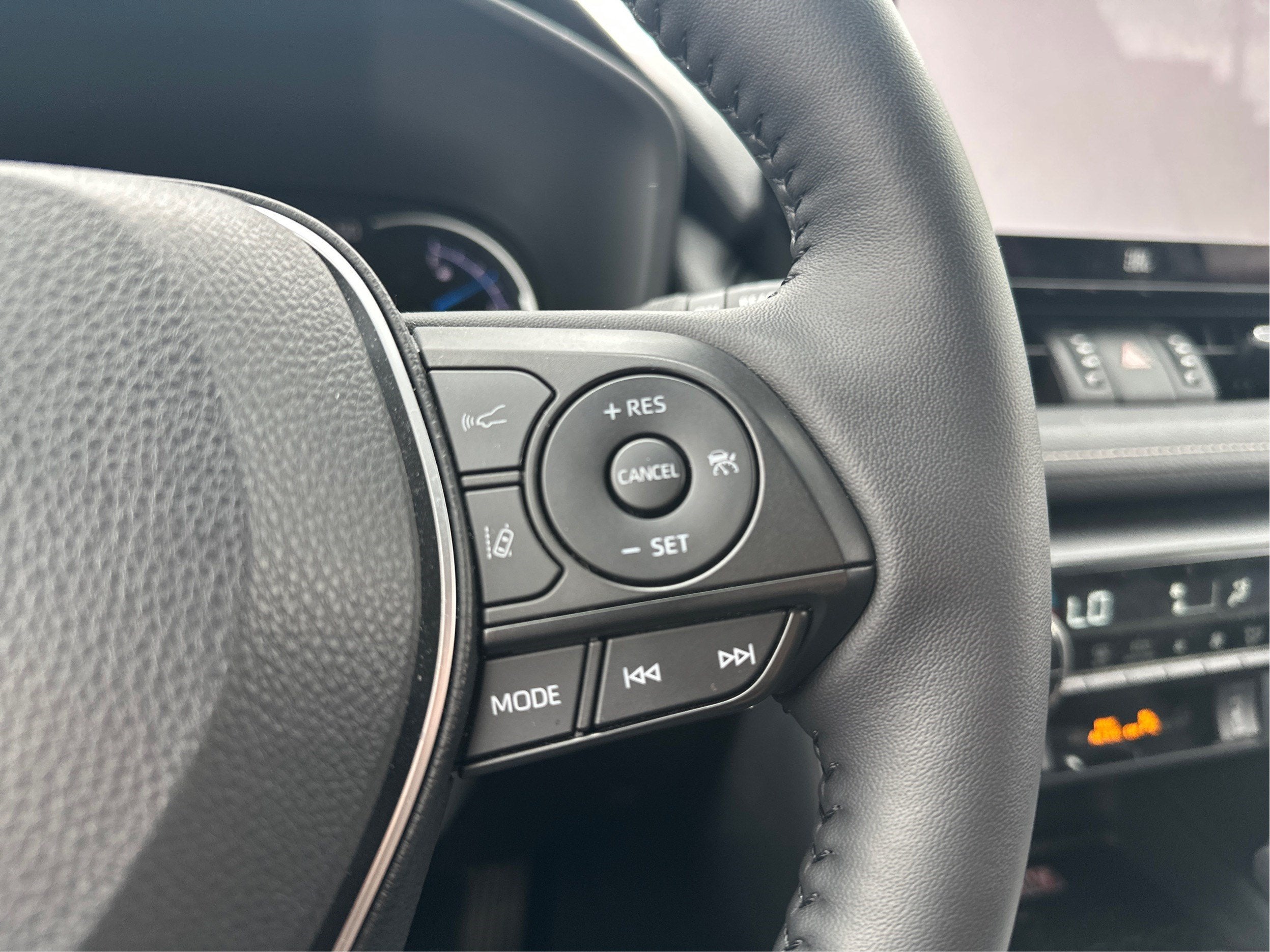 2025 Toyota RAV4 Hybrid XLE Premium