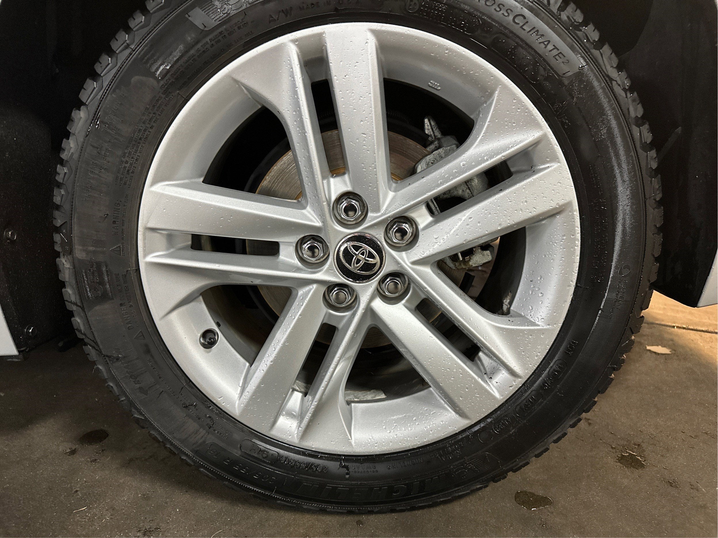 2020 Toyota Corolla Hatchback SE Manual