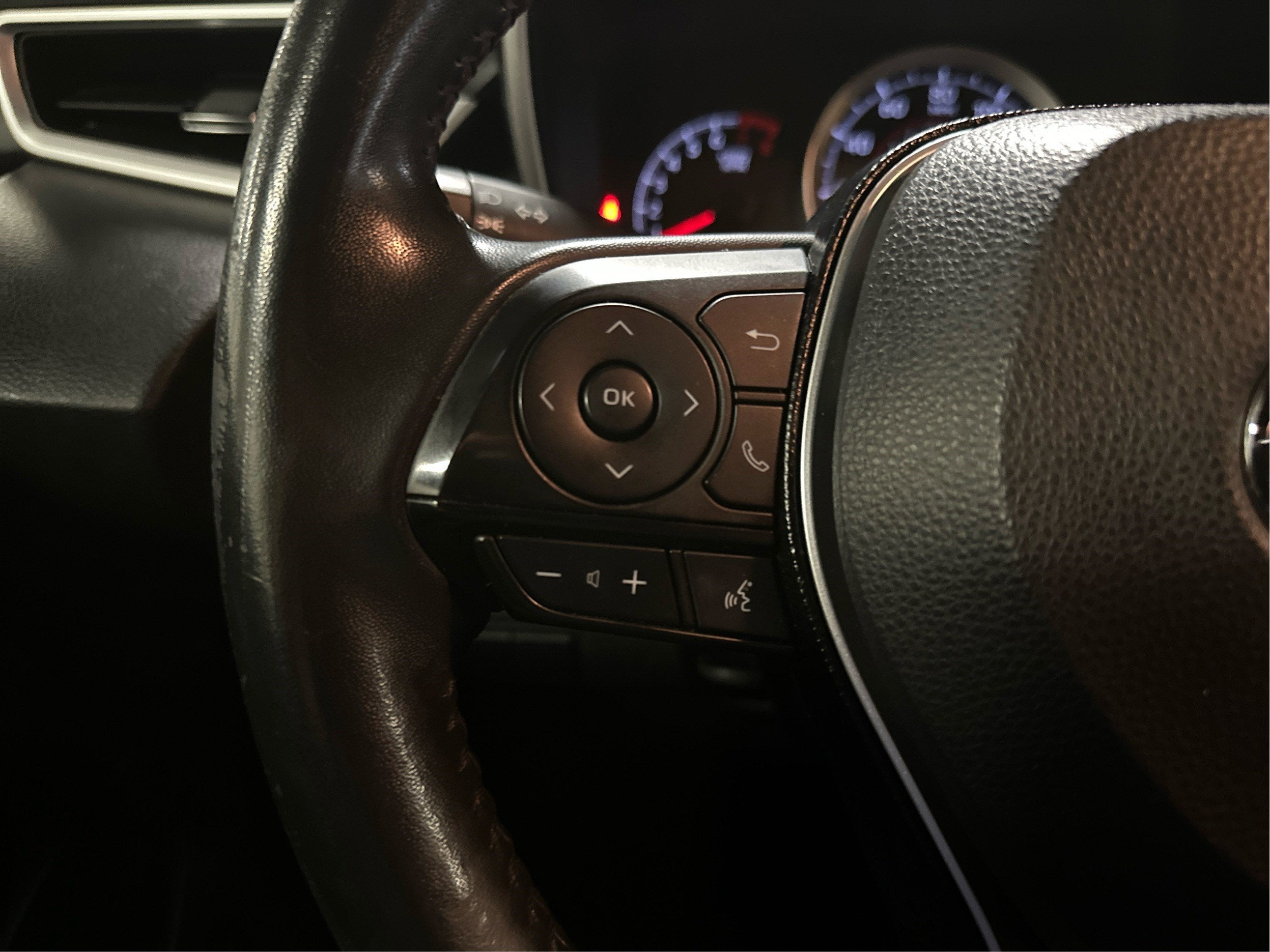 2020 Toyota Corolla Hatchback SE Manual