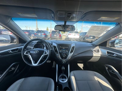 2013 Hyundai Veloster w/Gray Int
