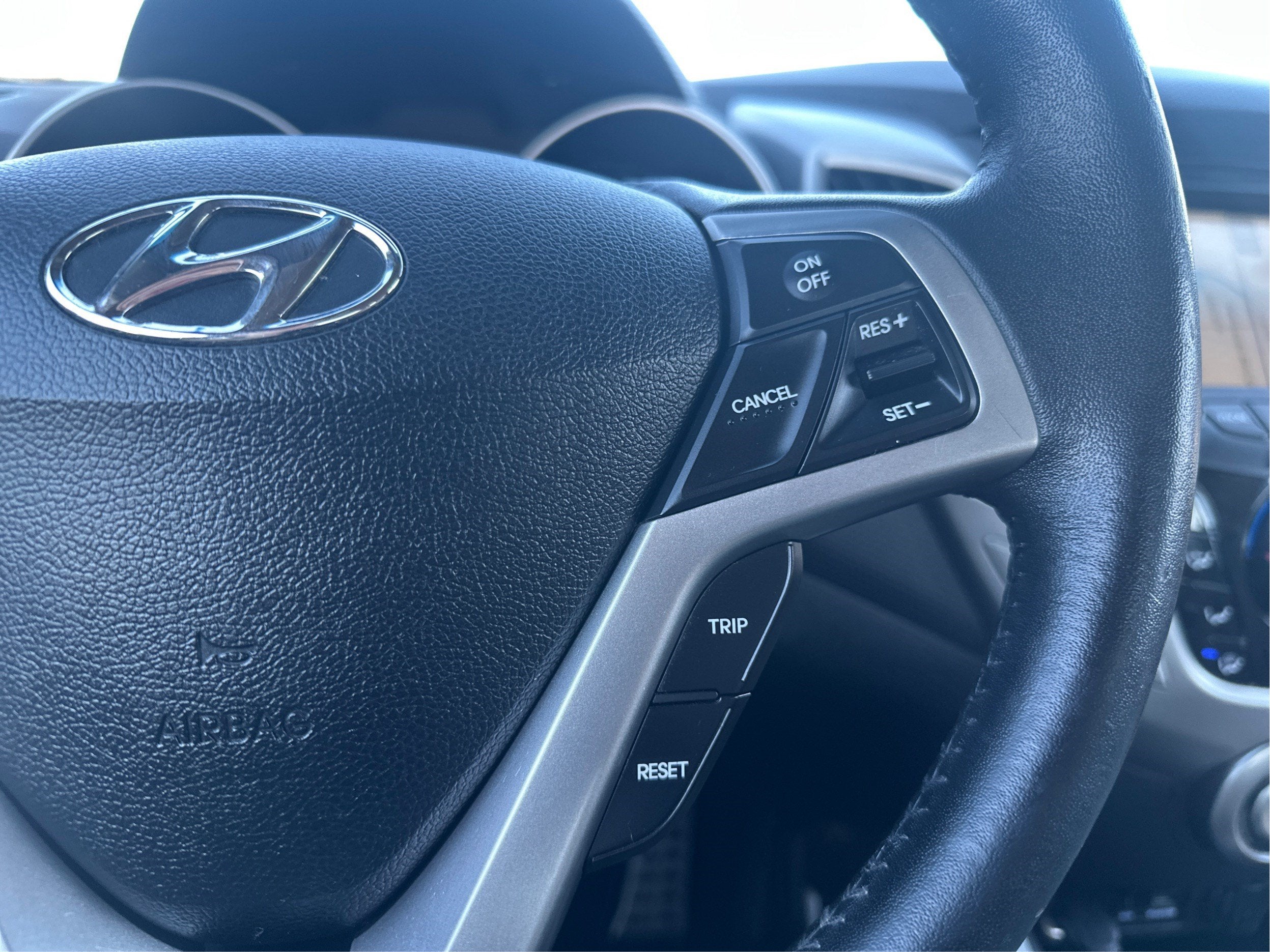 2013 Hyundai Veloster w/Gray Int
