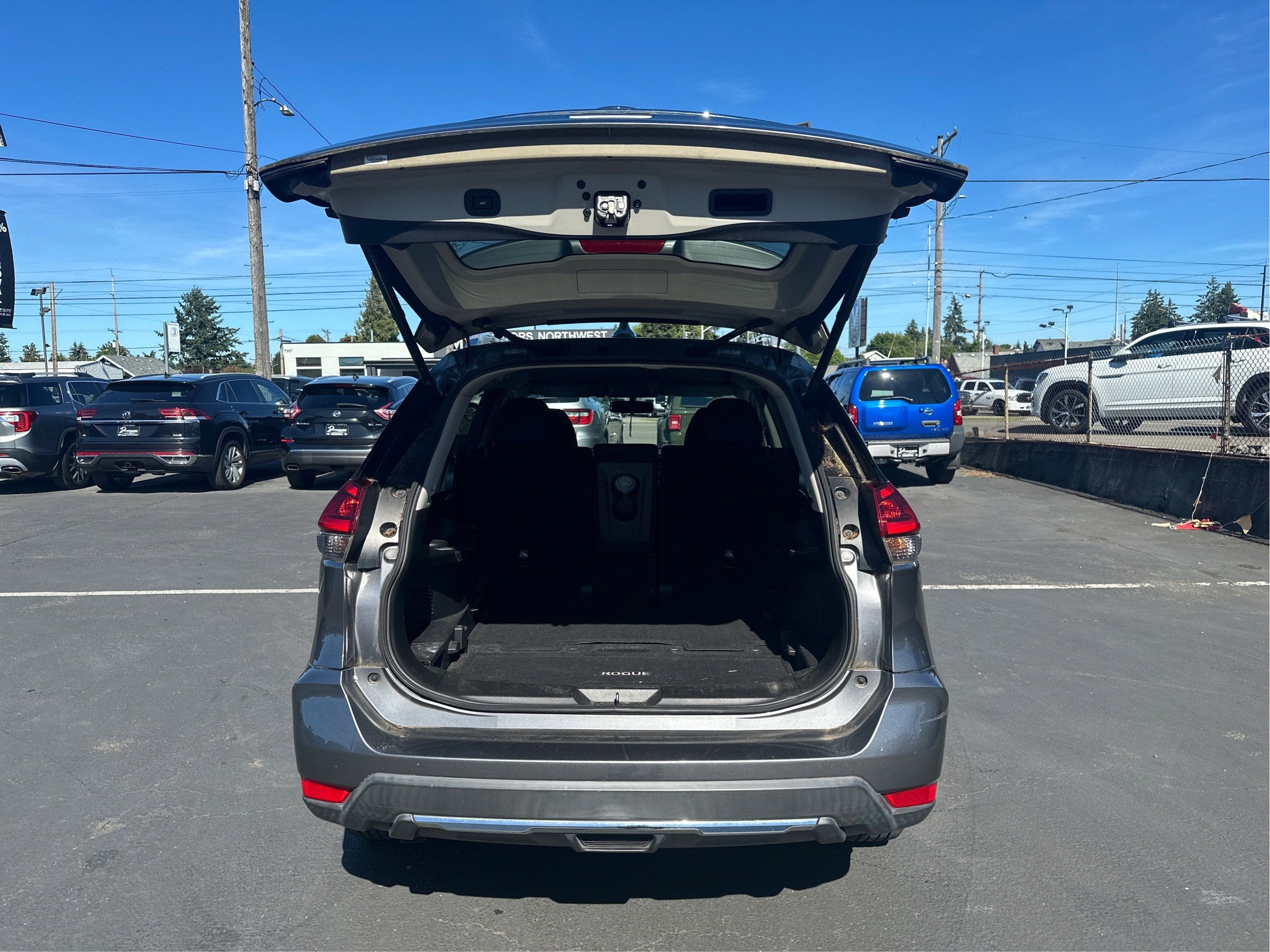 2018 Nissan Rogue SV