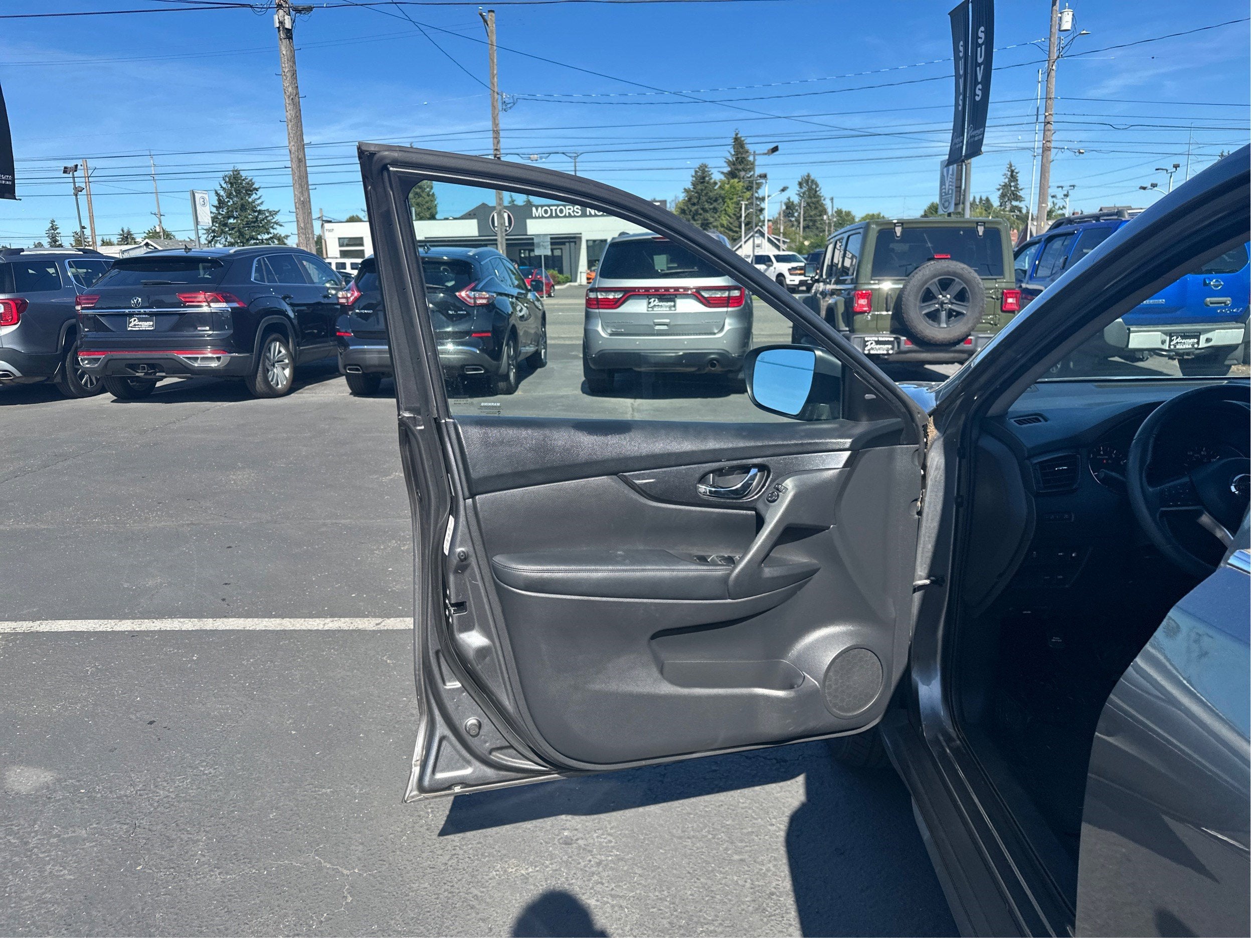 2018 Nissan Rogue SV