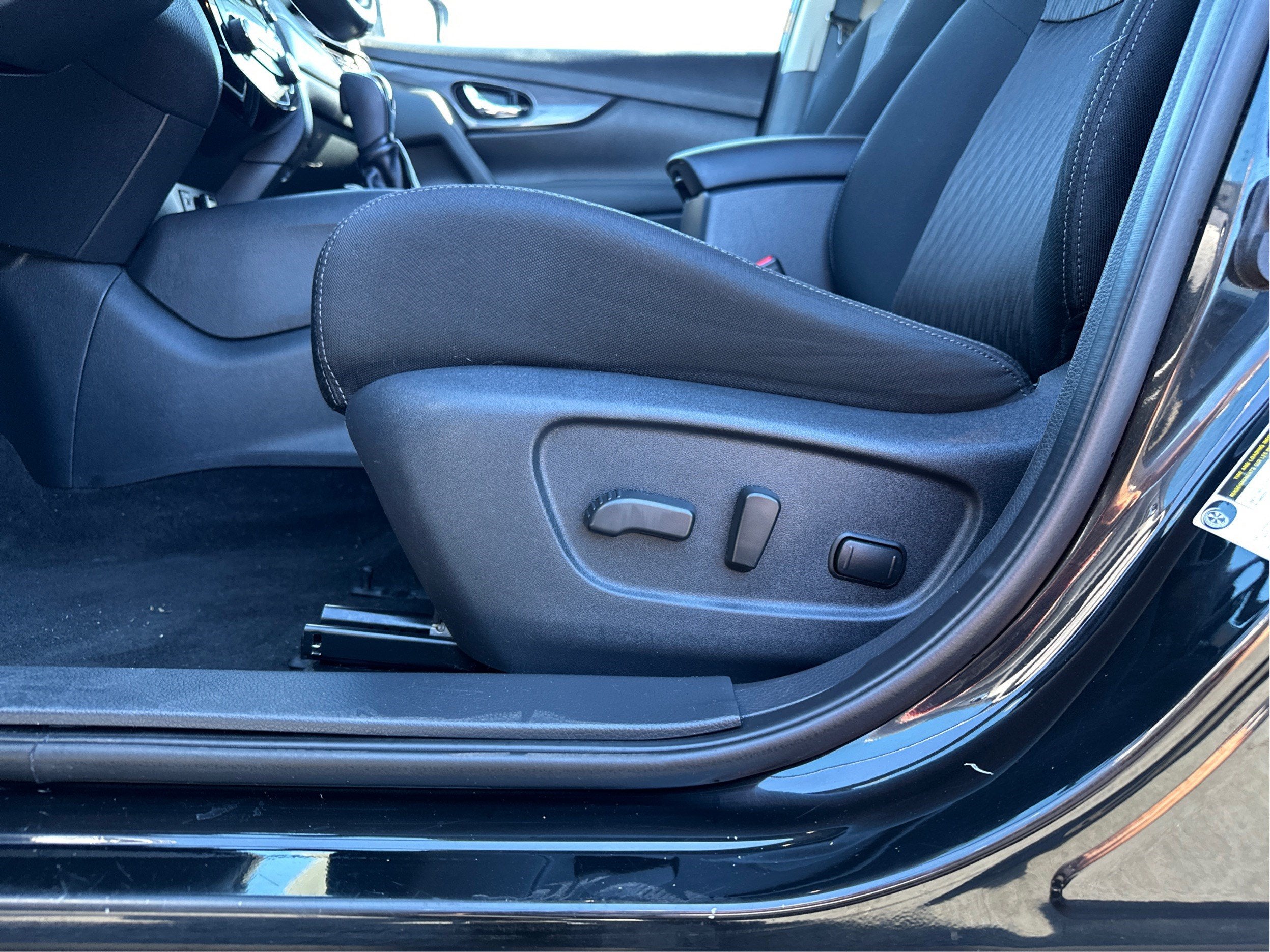 2017 Nissan Rogue SV AWD